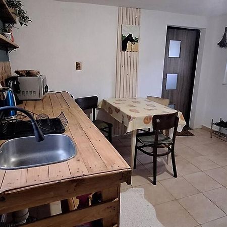 Gazdovstvo Pod Chvojnom Apartment Klokoc Екстериор снимка